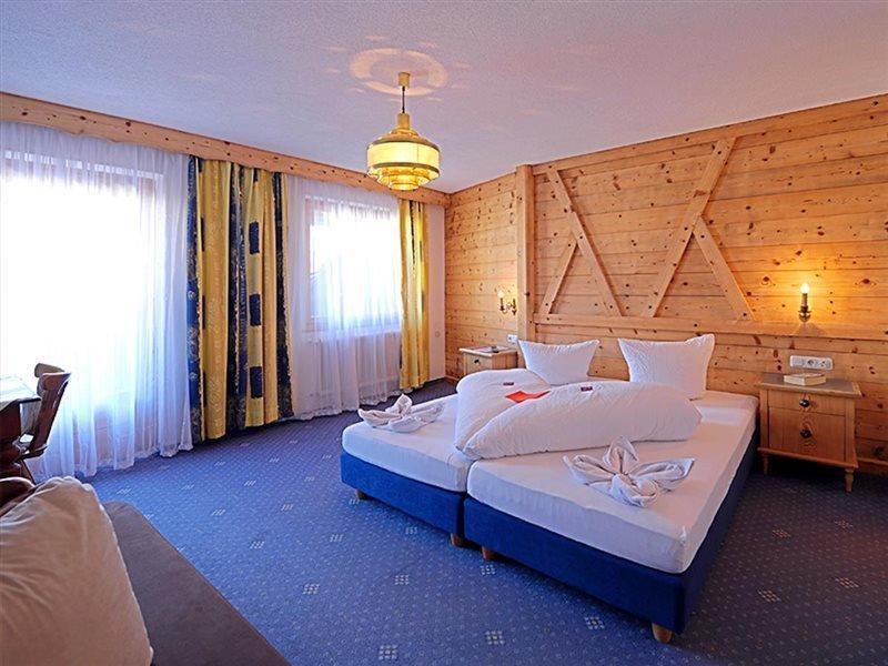 Hotel Traube Fliess Exterior photo