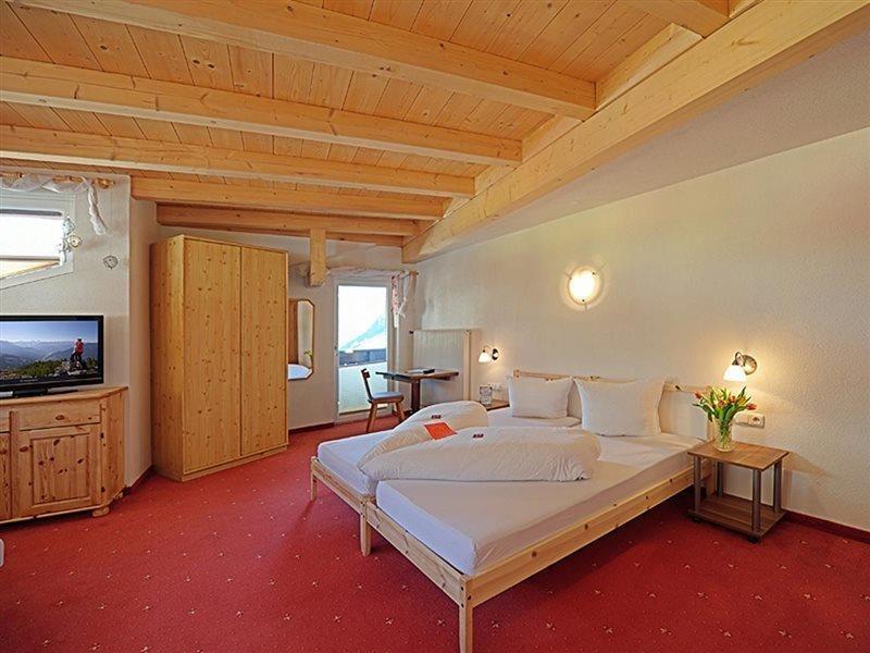 Hotel Traube Fliess Exterior photo